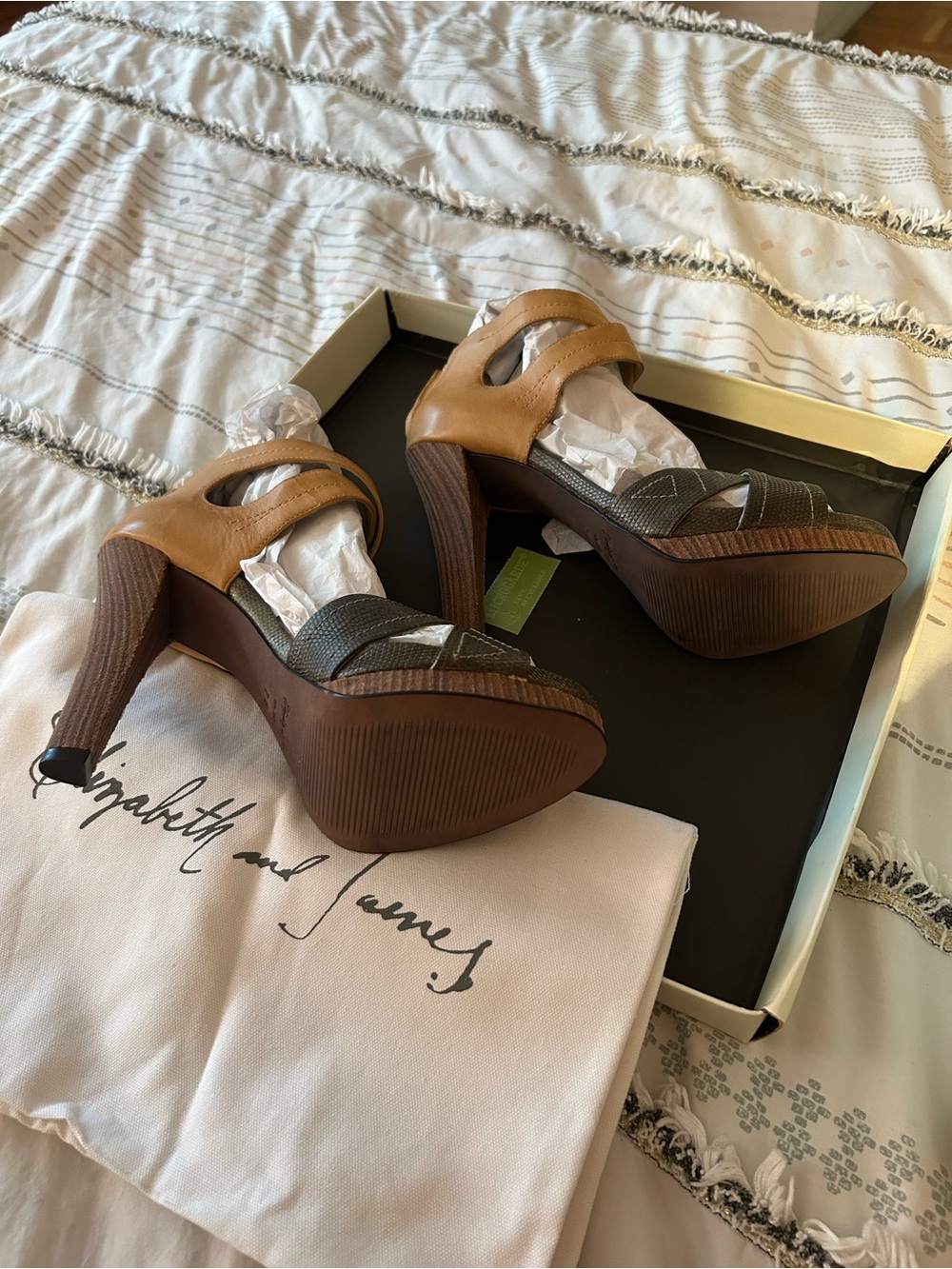 Elizabeth and James Two-Tone Platform Heels in Tan and Green